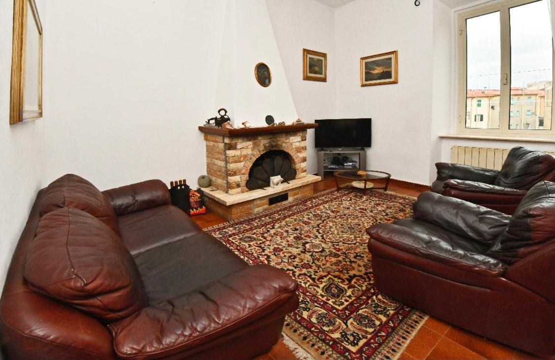Borgo 98 Guest House Matrimoniale Con Bagno Privato Livorno Kültér fotó